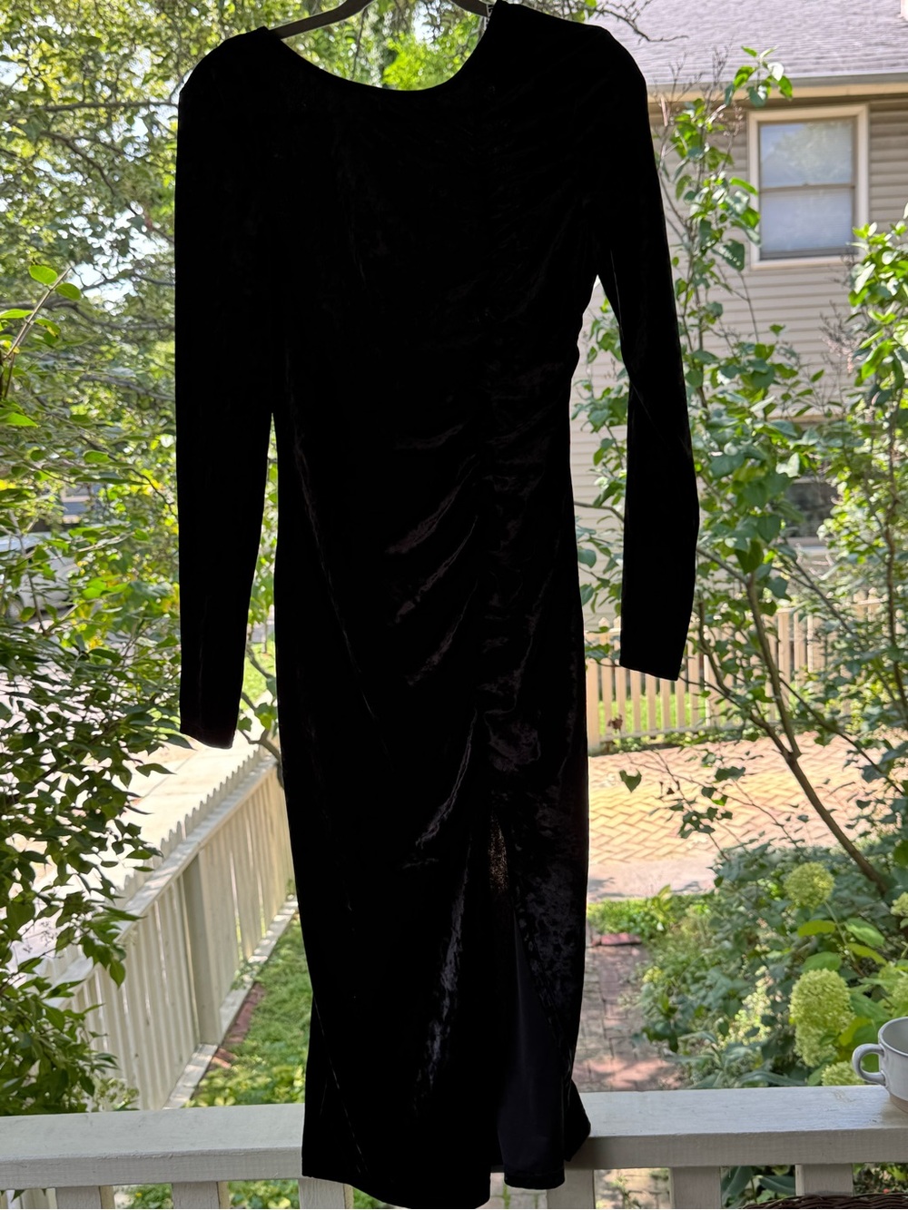 Black Velvet Long-Sleeve Midi Dress